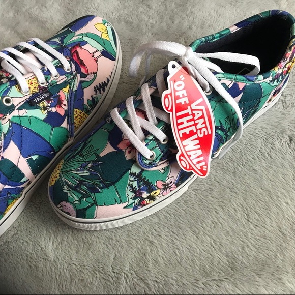 Vans Shoes - NWT Vans Atwood Tropical Low Profile Sneaker
